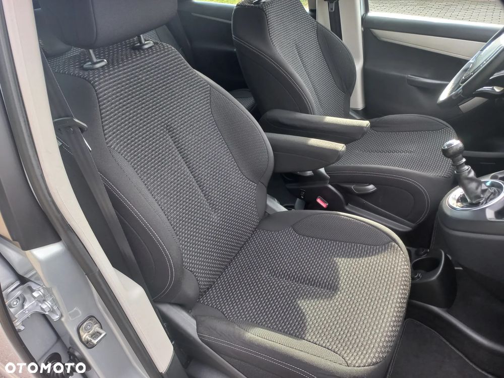 Citroën C4 Picasso 2.0 HDi FAP Exclusive - 27