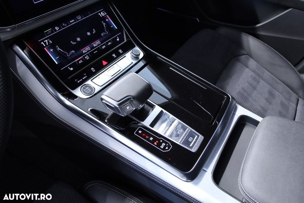 Audi Q8 55 TFSIe quattro tiptronic - 28