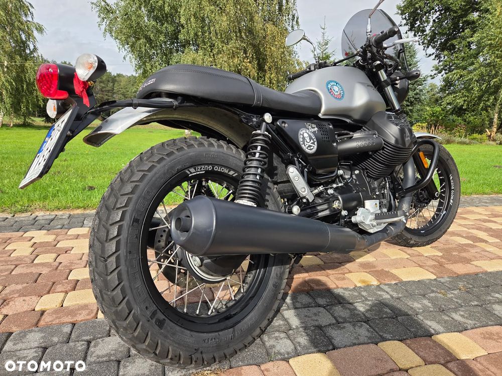 Moto Guzzi V7 - 4