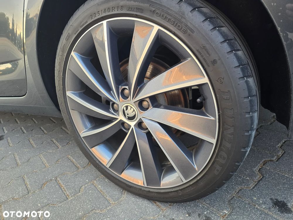 Skoda Octavia 2.0 TDI 4x4 DSG L&K - 17