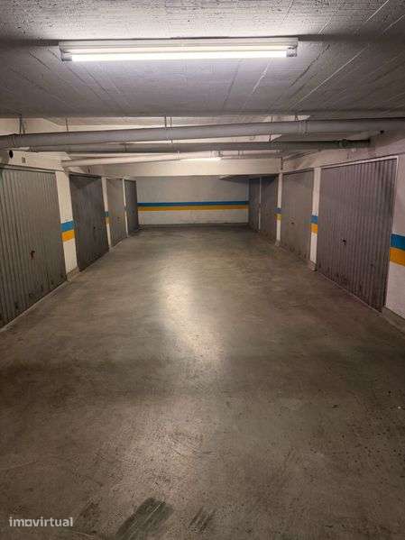 Arrenda-se Garagem - Grande imagem: 3/3