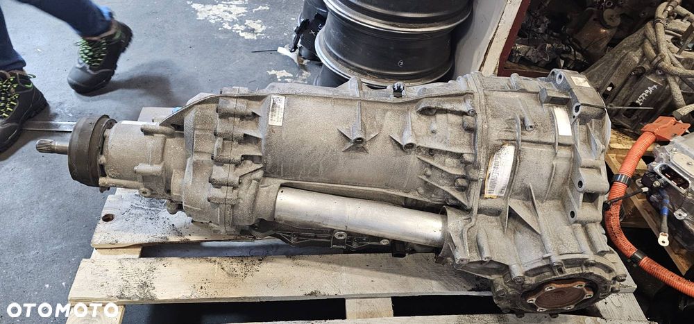 AUDI A8 L S8 D5 4N 3.0 TDI 2021 Automatyczna skrzynia biegów UDP - 2