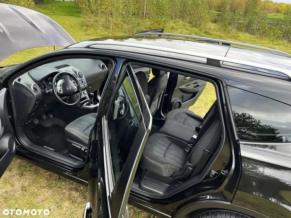 Nissan Qashqai+2 - 12