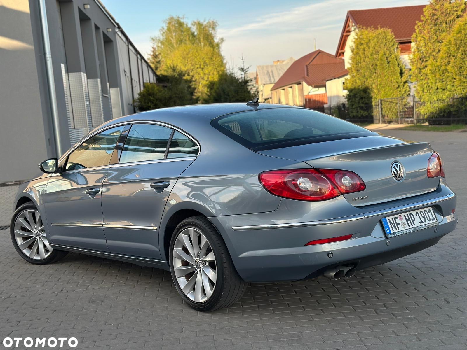 Volkswagen Passat CC - 18