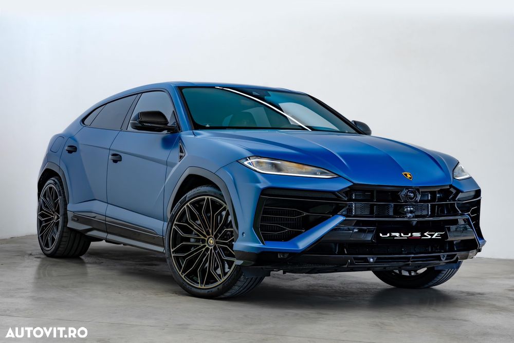 Lamborghini URUS Standard - 1