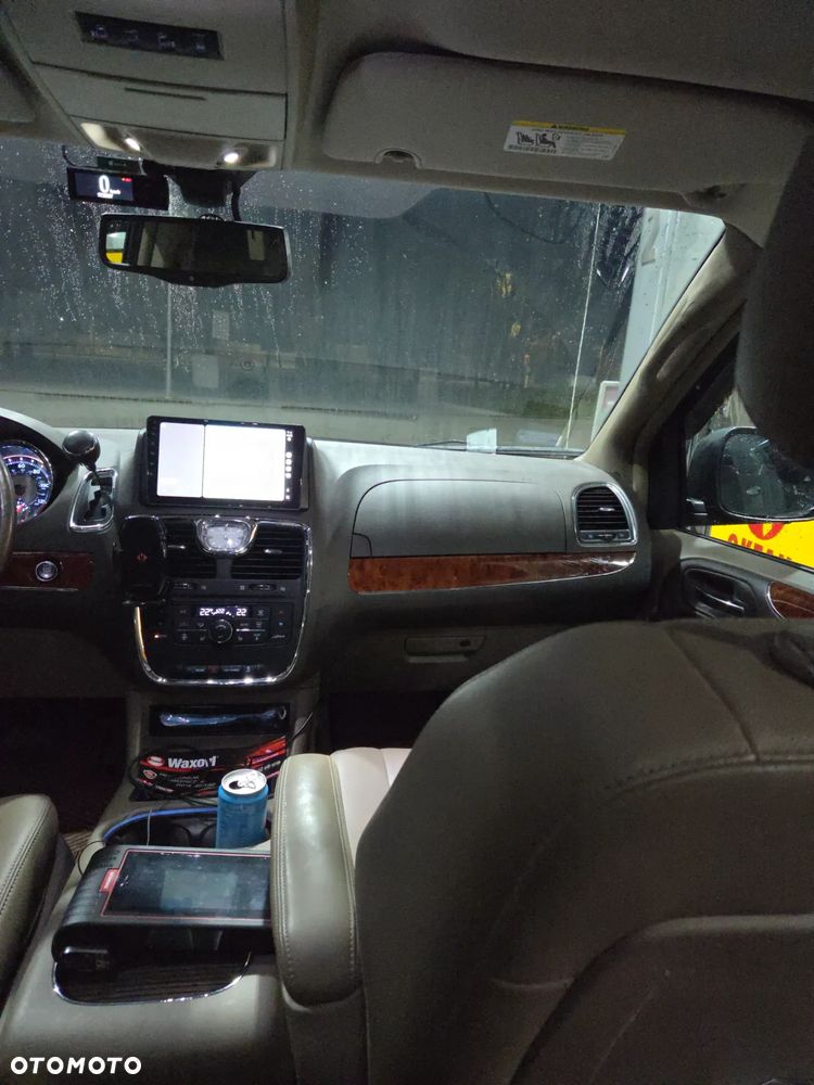 Chrysler Town & Country 3.6 Touring - 7