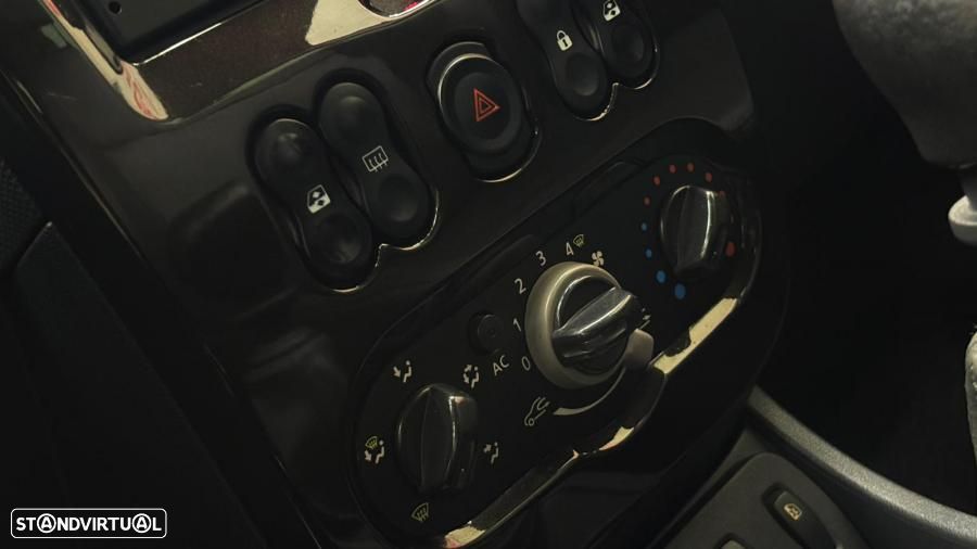 Dacia Duster 1.5 dCi SL Delsey - 11