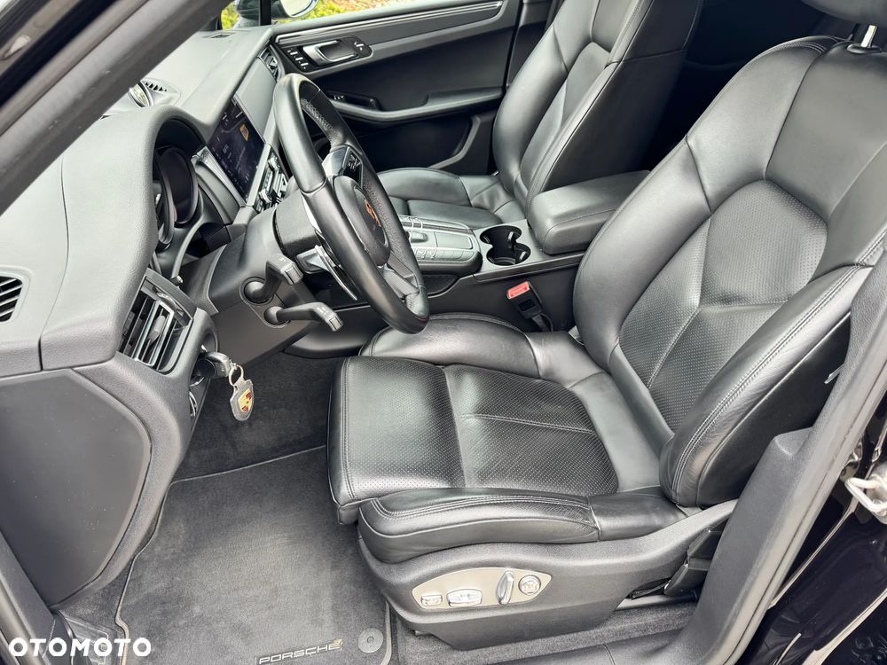Porsche Macan - 15