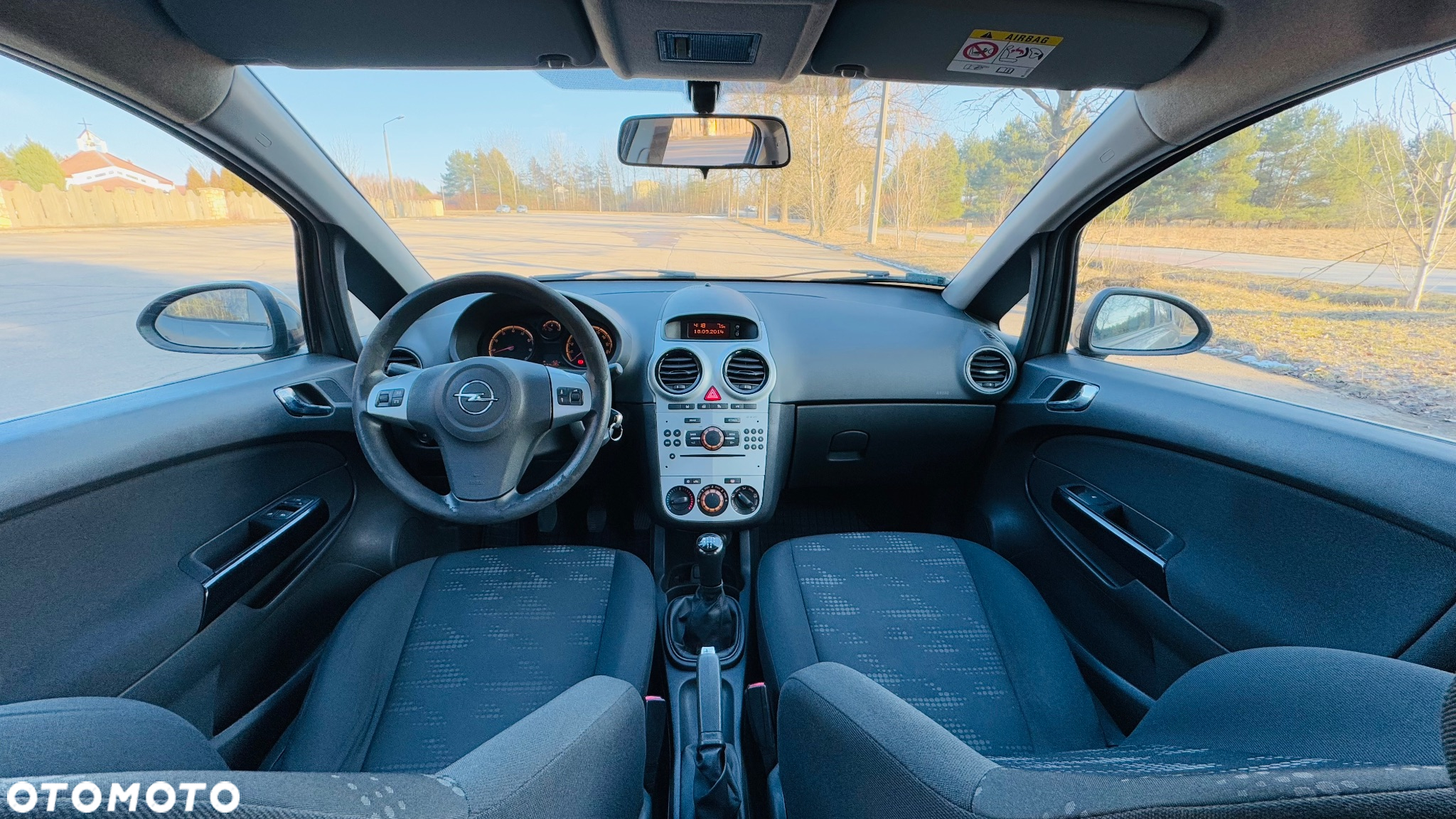 Opel Corsa 1.2 16V Edition / Active - 14