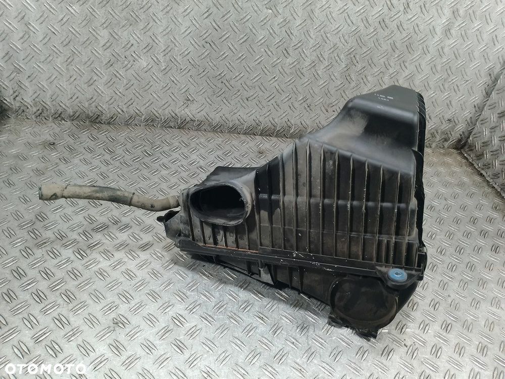 OBUDOWA FILTRA POWIETRZA AUDI Q7 (2005-2015)  7L6129601AR 3.0 TDI - 5