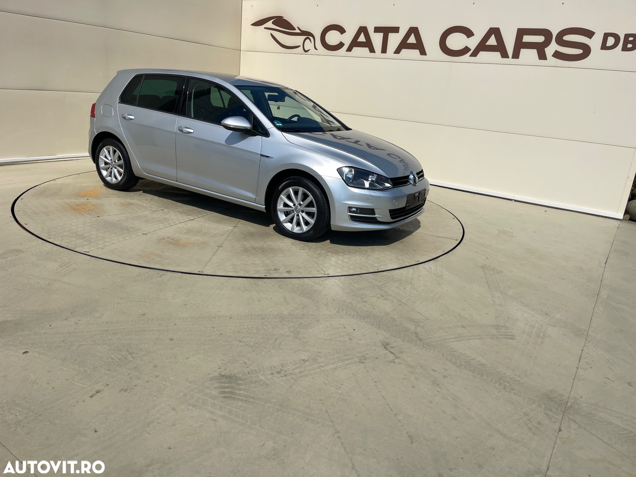 Volkswagen Golf 1.2 TSI BlueMotion Technology Lounge - 21