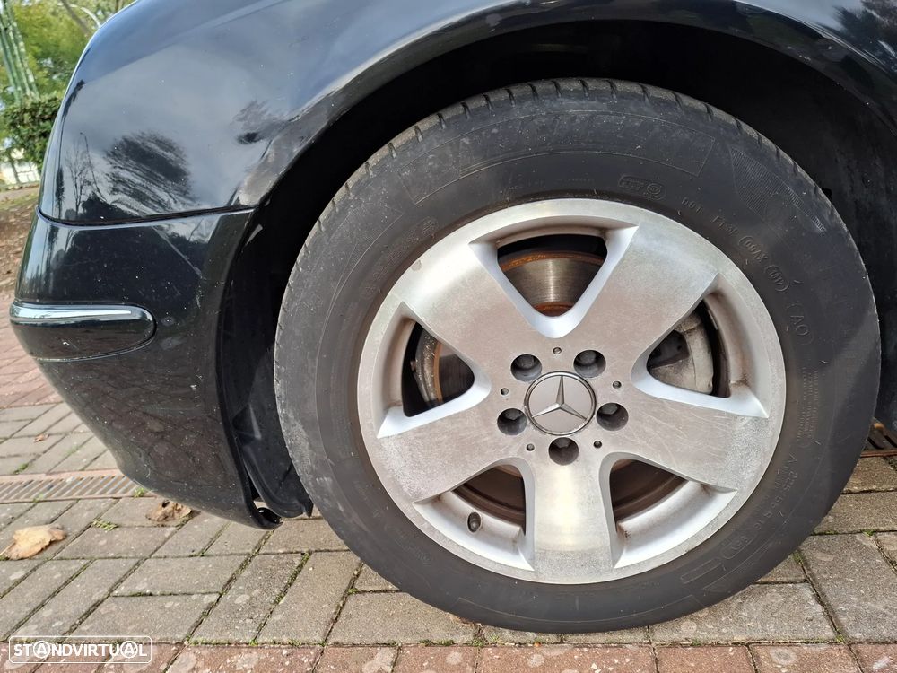 Mercedes-Benz E 220 CDI Elegance DPF - 15