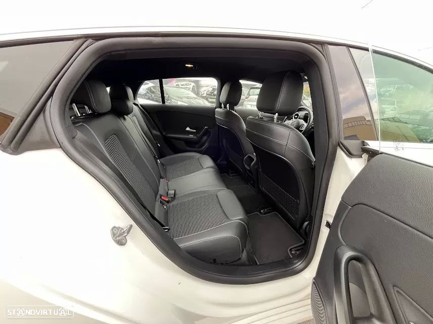 Mercedes-Benz CLA 250 e Style Plus - 39
