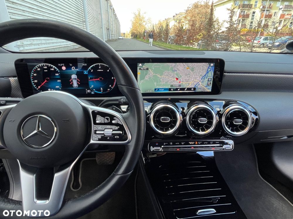 Mercedes-Benz CLA 220 d 8G-DCT - 28