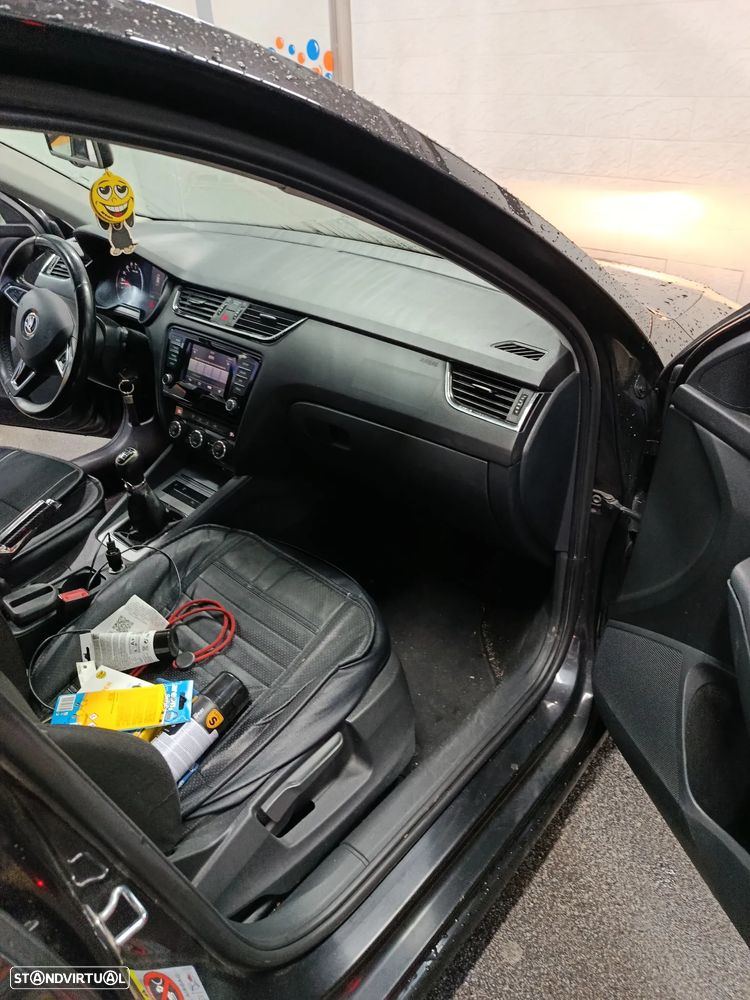 Skoda Octavia Break 2.0 TDI Ambition - 8