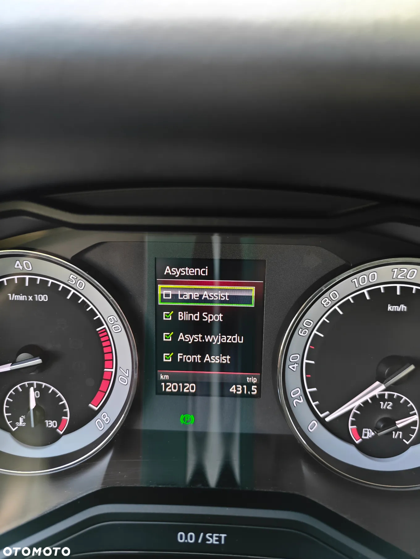 Skoda Superb 1.8 TSI L&K DSG - 20