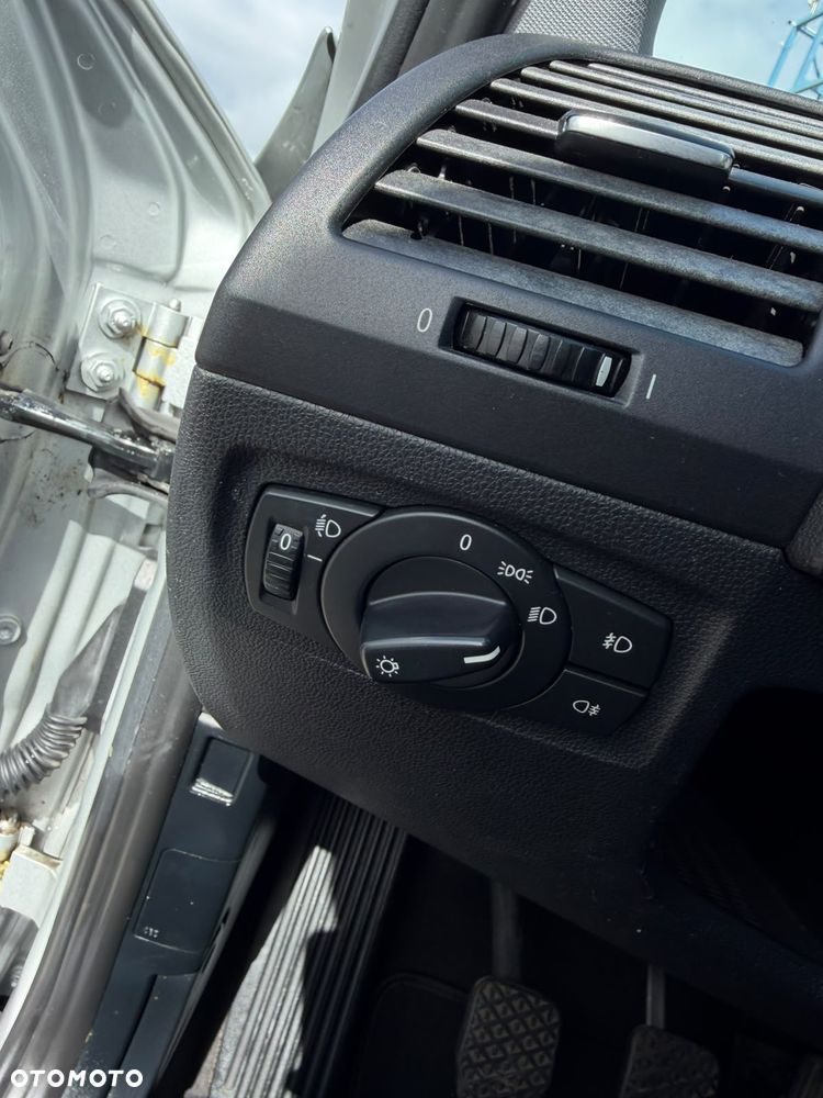 BMW Seria 1 - 30