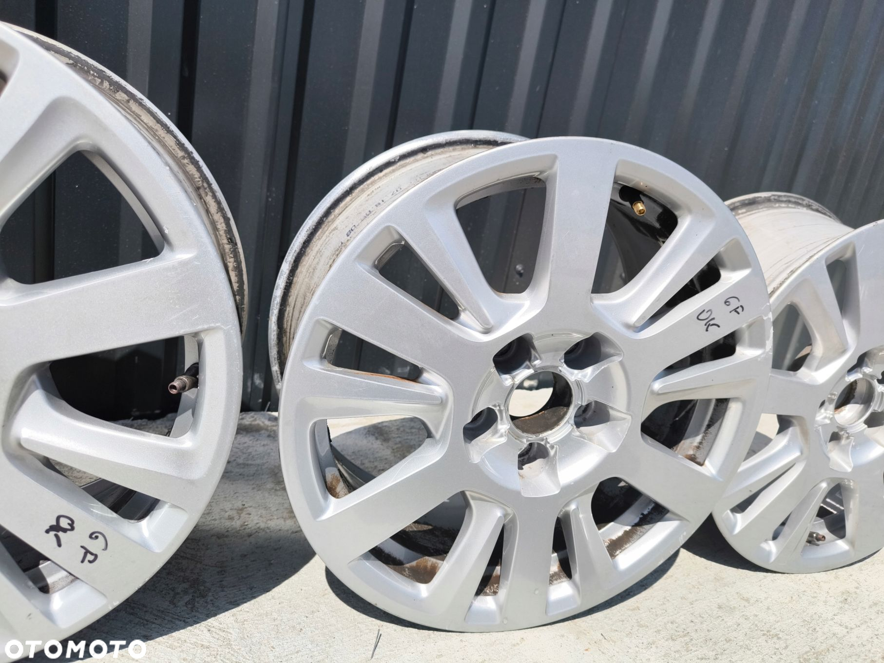 FELGA FELGI VW AUDI A3 A4 A6 ITP 7.0J R16 ET42 4F0601025CF *6F* - 8