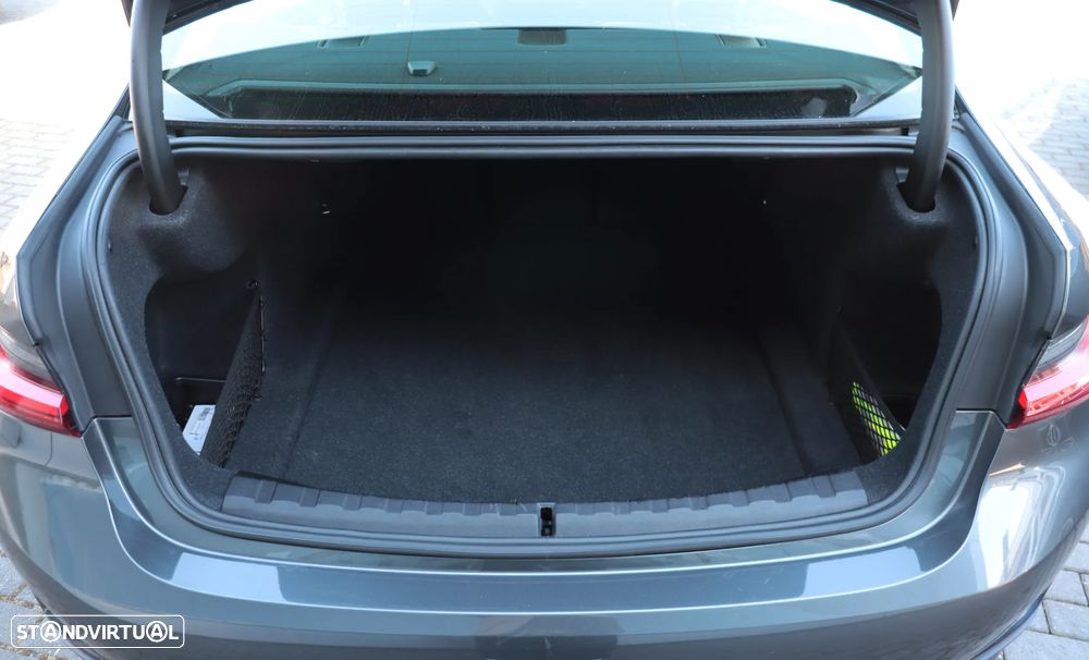 BMW 330 i Aut. Sport Line - 34