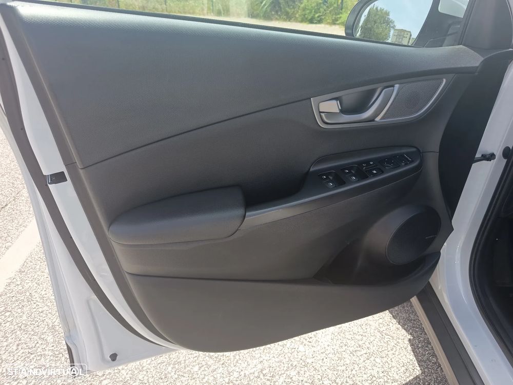 Hyundai Kauai 64 kWh Premium+LED - 16