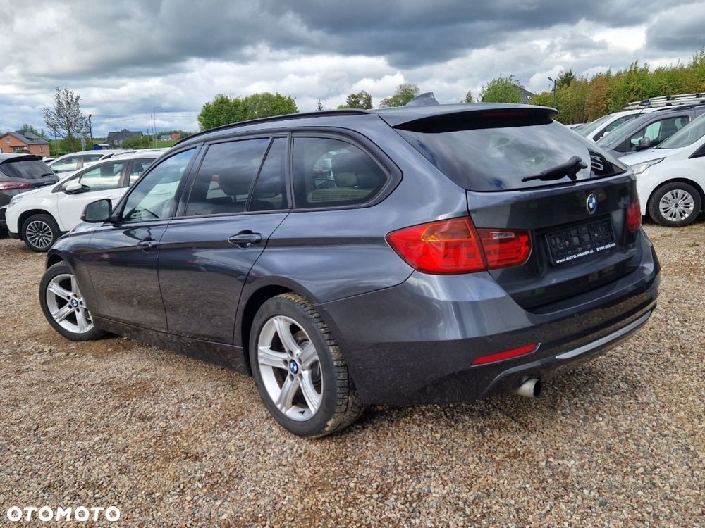 BMW Seria 3 318d Touring Modern Line - 3