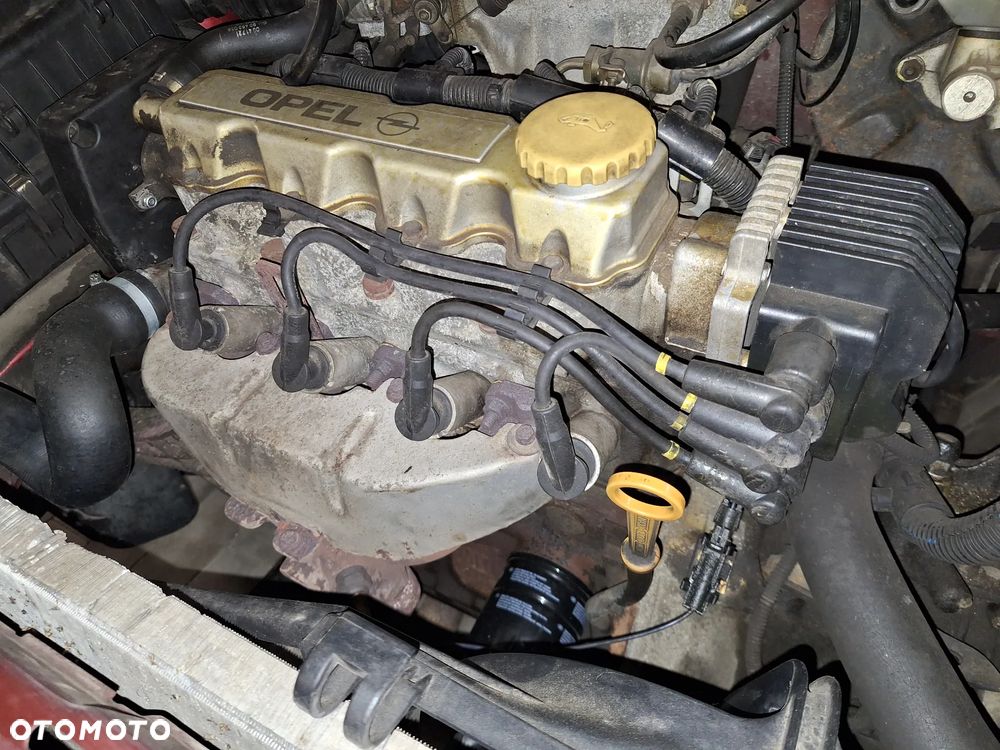 Opel Astra 1.4 GL - 28