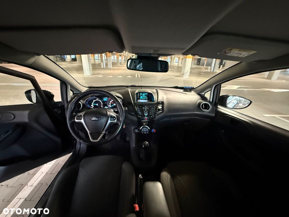 Ford Fiesta - 12