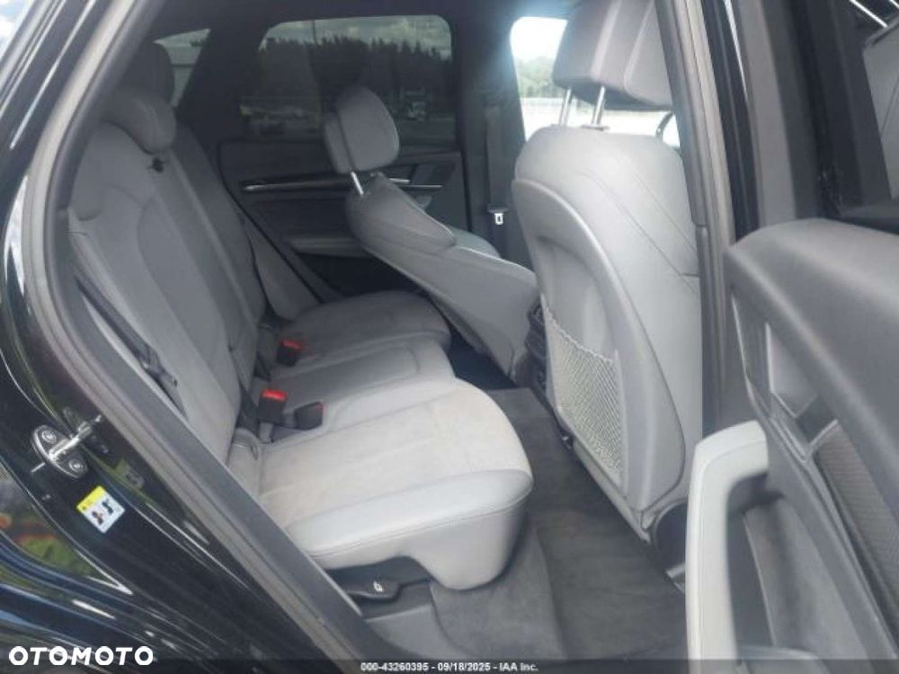 Audi SQ5 - 10