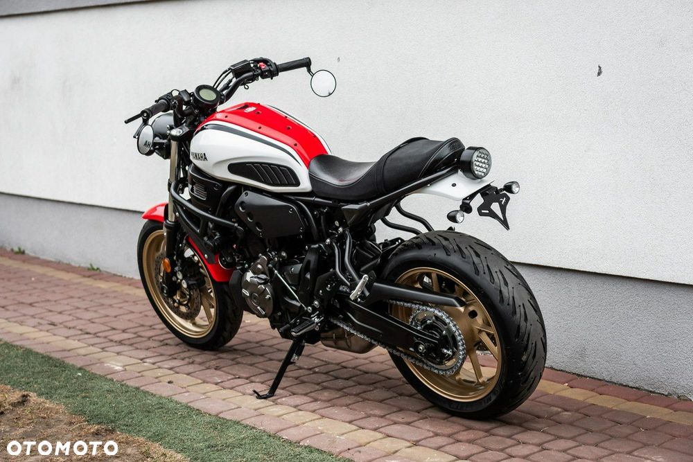 Yamaha XSR - 5