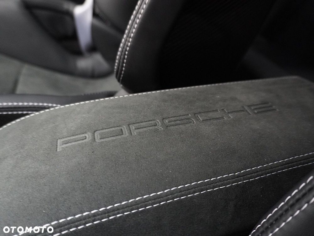 Porsche 911 GT3 PDK - 33