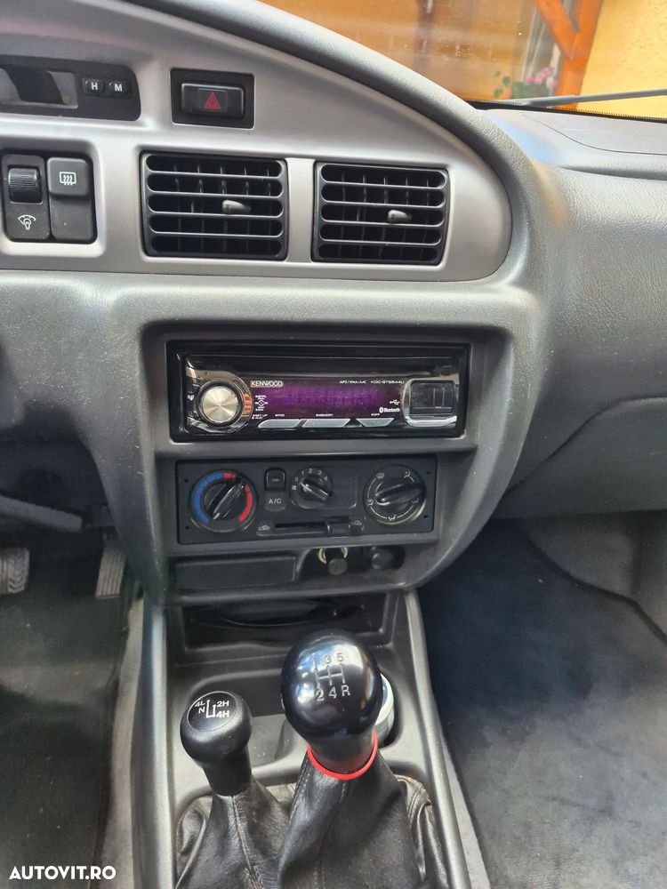 Mazda Seria B XL-Toplands 4x4 - 5