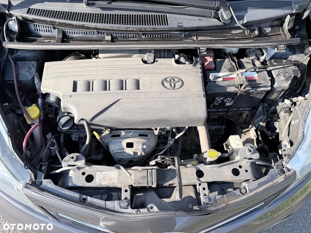 Toyota Yaris 1.33 Premium - 24