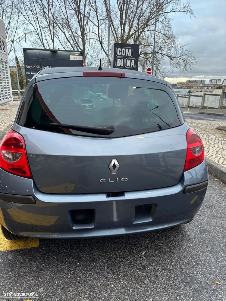 Renault Clio 1.5 dCi Dynamique - 4