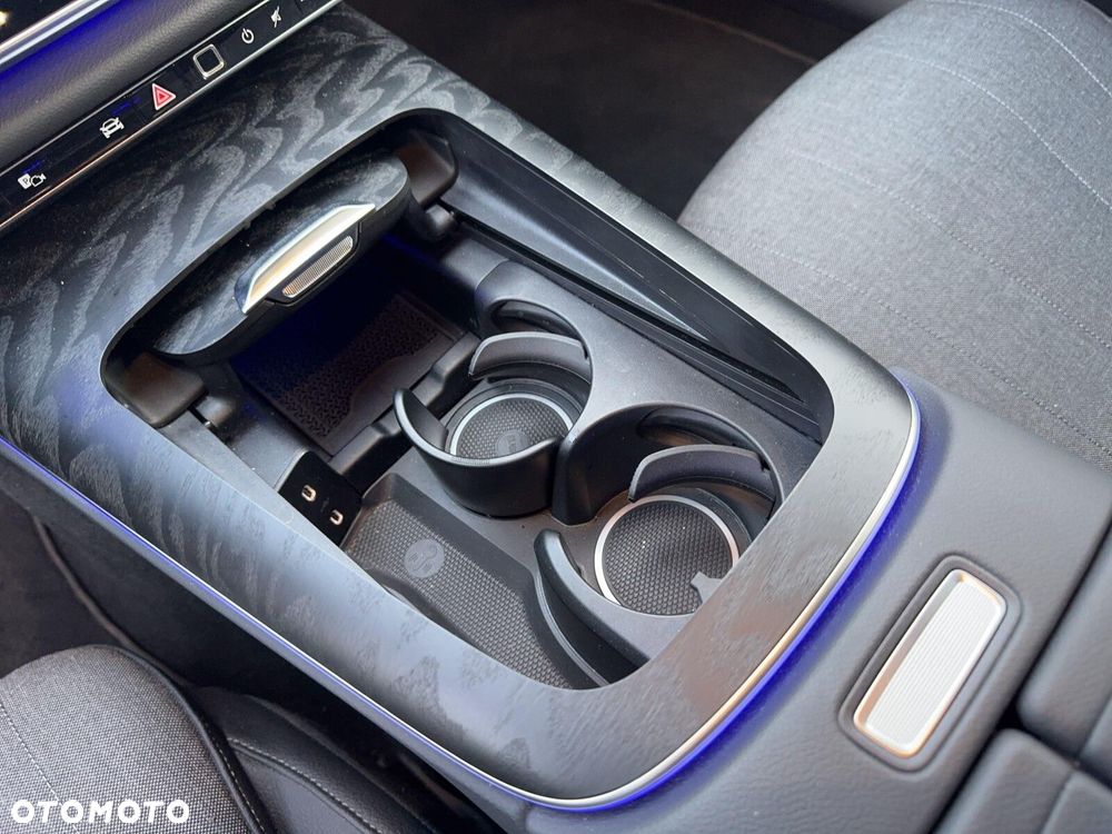 Mercedes-Benz Klasa E - 16