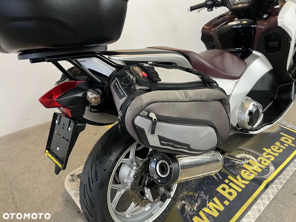 Honda NC - 20