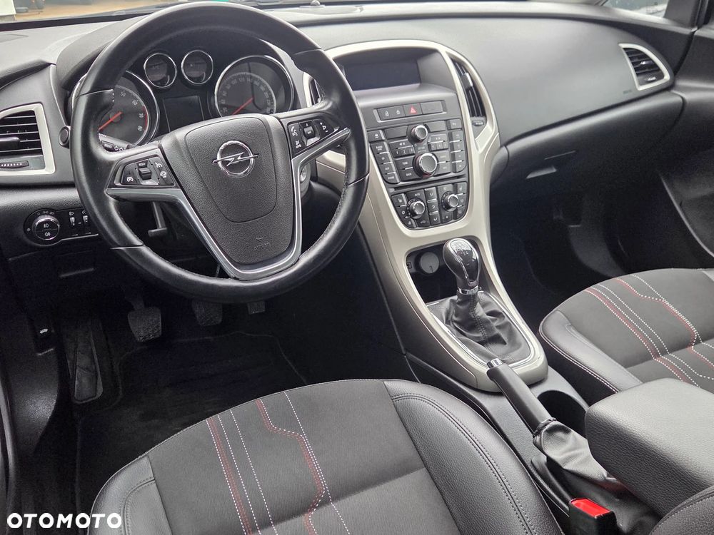 Opel Astra 1.6 Edition 150 - 9