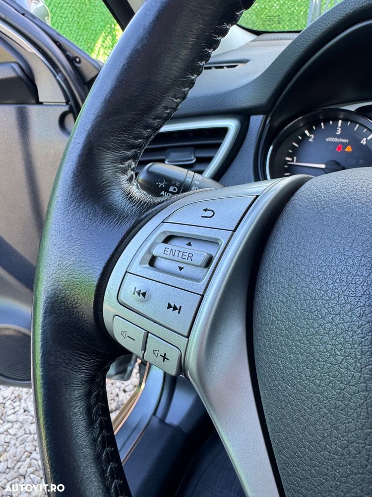 Nissan X-Trail 2.0 dCi ALL-MODE 4x4i Xtronic Tekna - 18