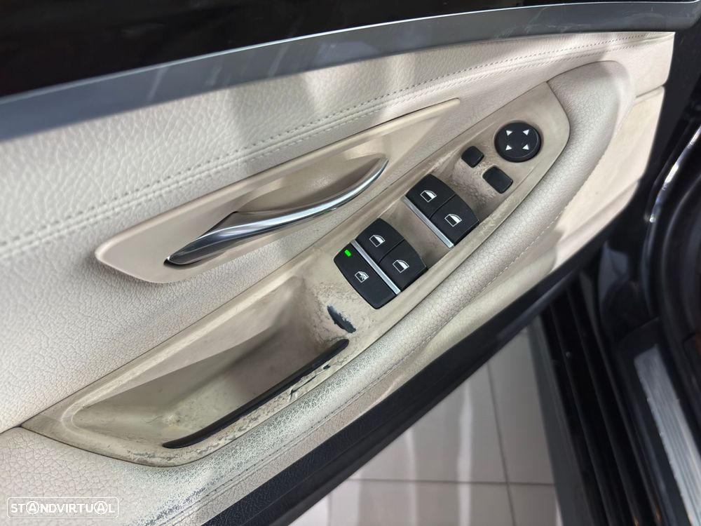 BMW 525 d Pack M Auto - 27