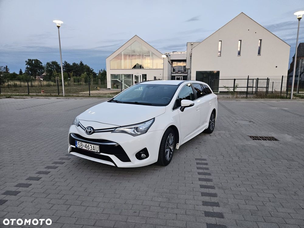 Toyota Avensis 1.8 Premium MS - 1