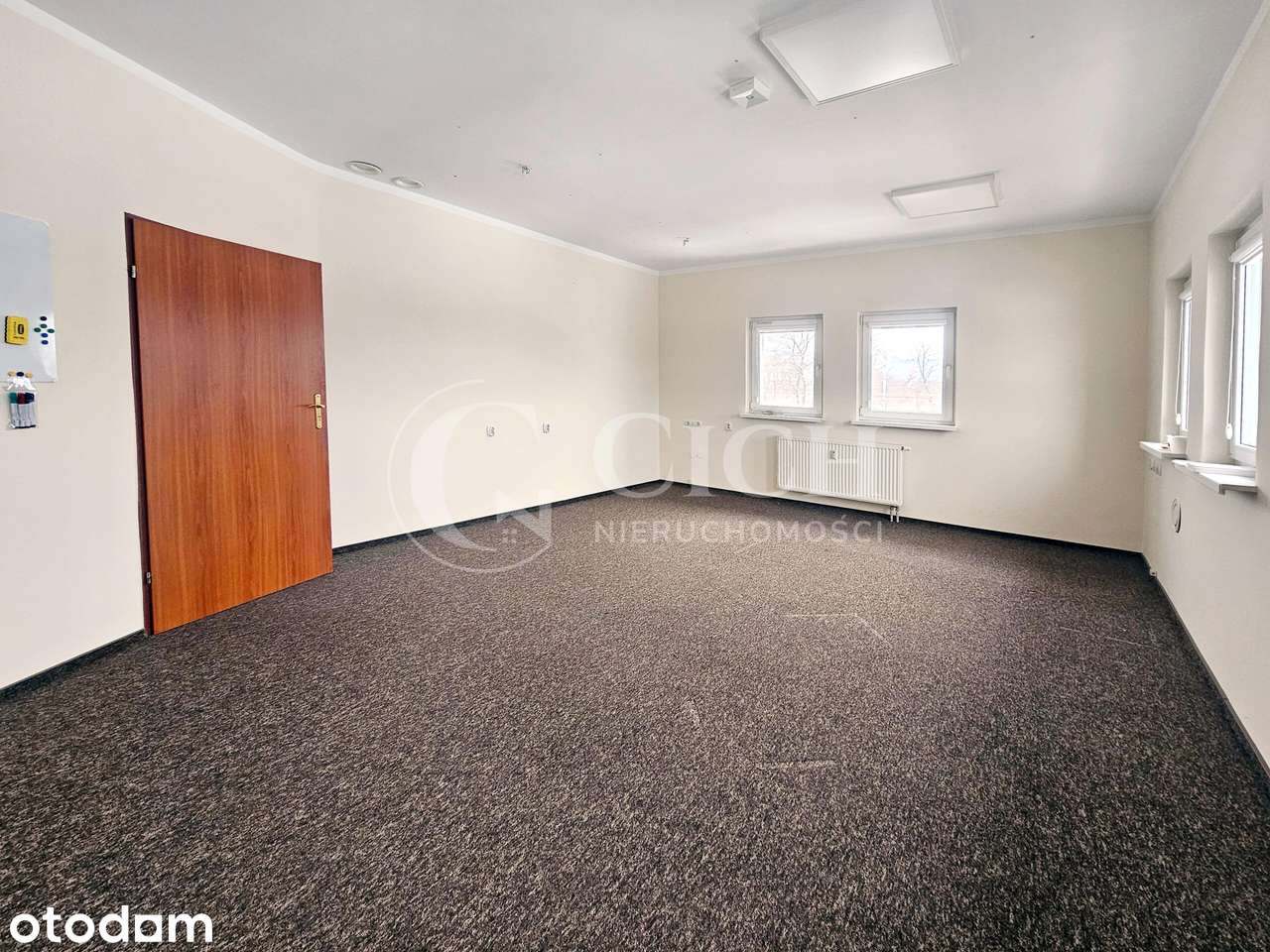 Lokal biurowy 77,68 m² | 3 pokoje | Parking | Tarnów – ul. Torowa