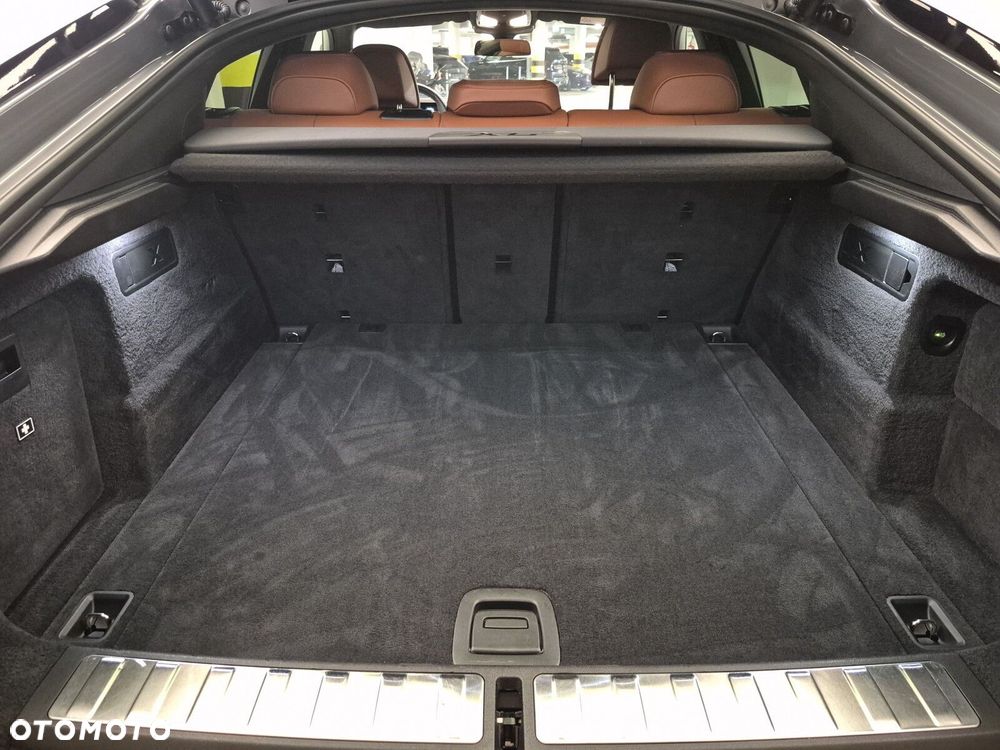 BMW X6 - 30