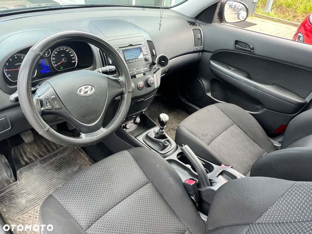 Hyundai i30 1.4 Comfort - 12