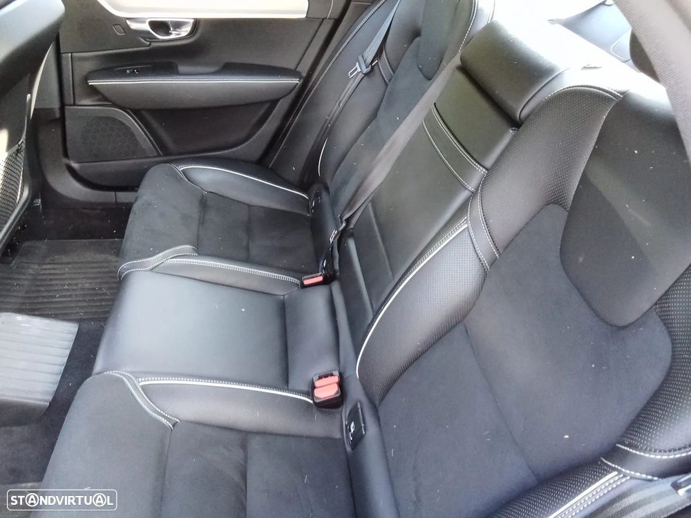 Volvo S90 2.0 T8 R-Design AWD Geartronic - 10