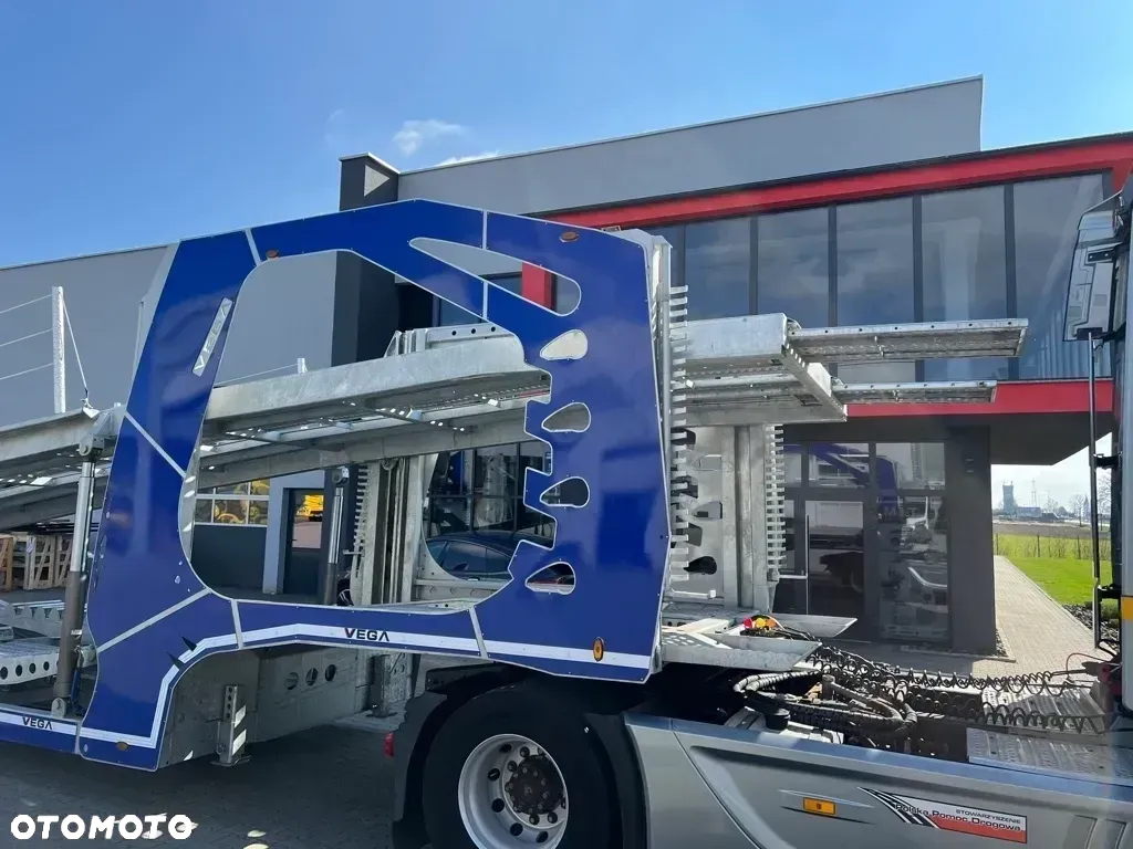 VEGA TRAILER CAR CARRIER - 13
