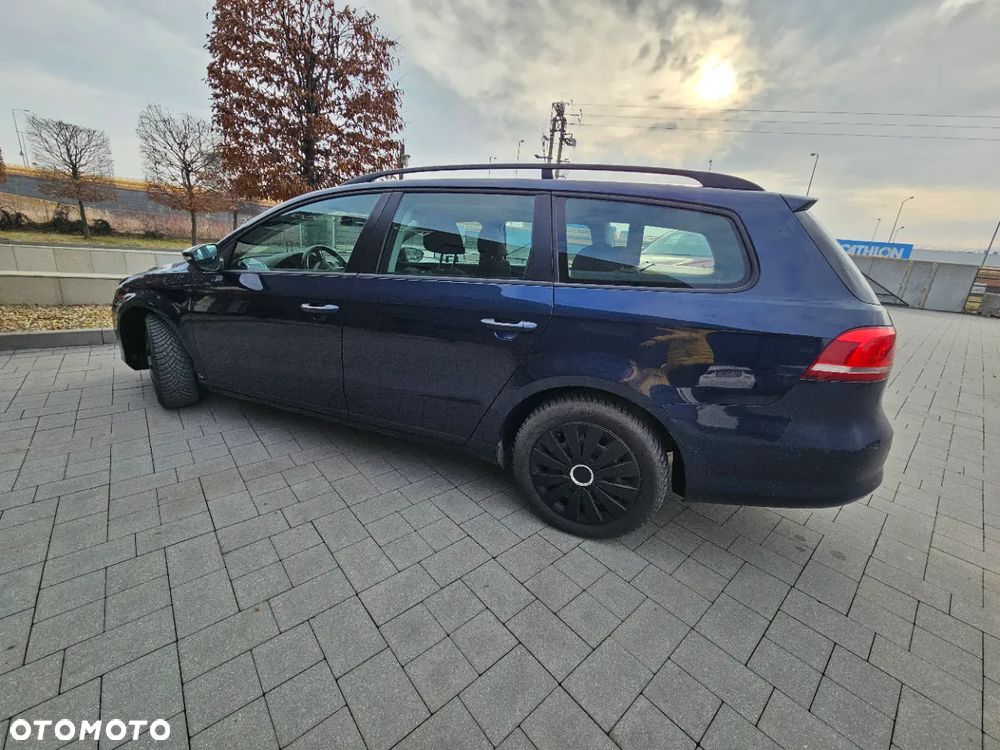Volkswagen Passat 2.0 TDI Trendline - 6