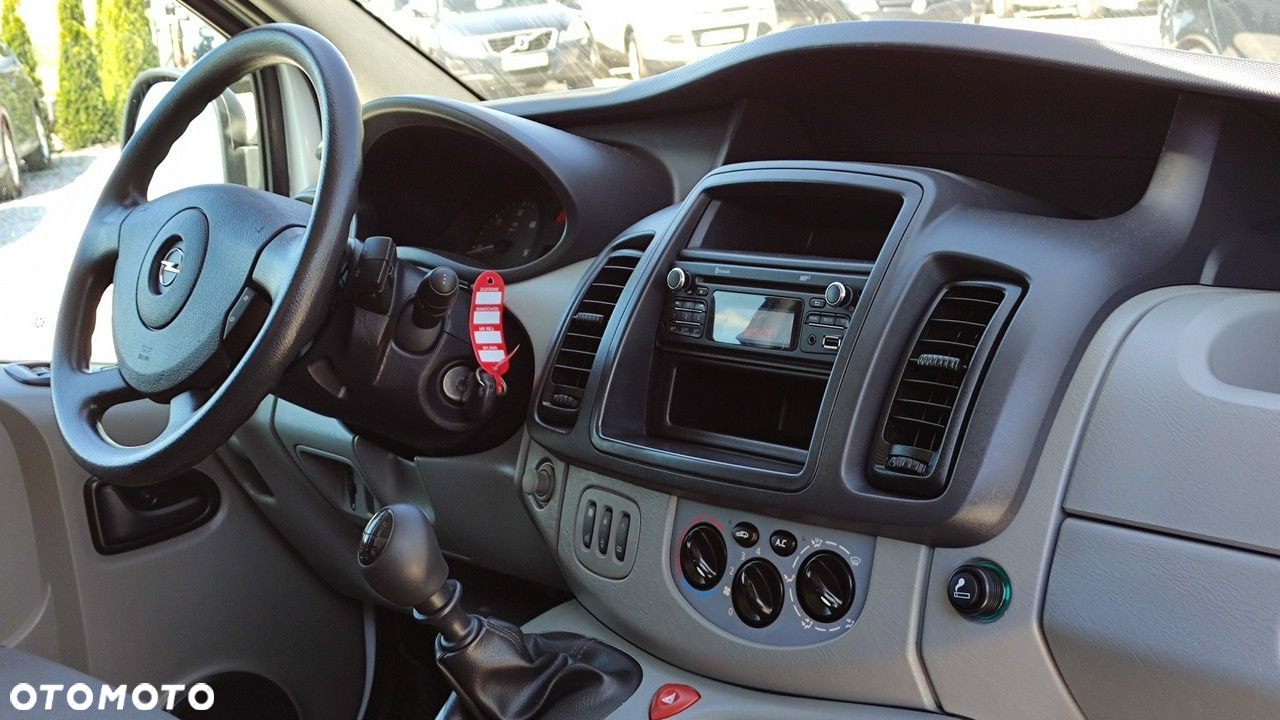 Opel Vivaro - 4
