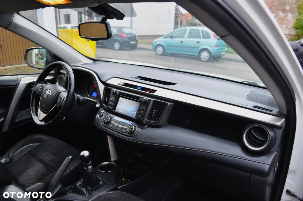 Toyota RAV4 2.2 D-4D 4x4 Executive - 25