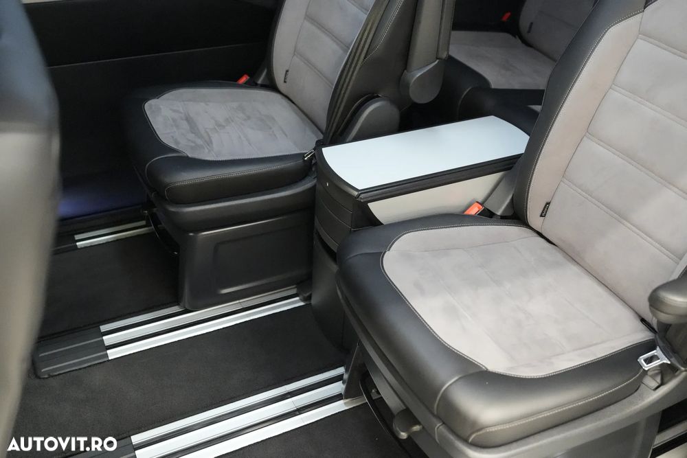 Volkswagen Multivan - 27