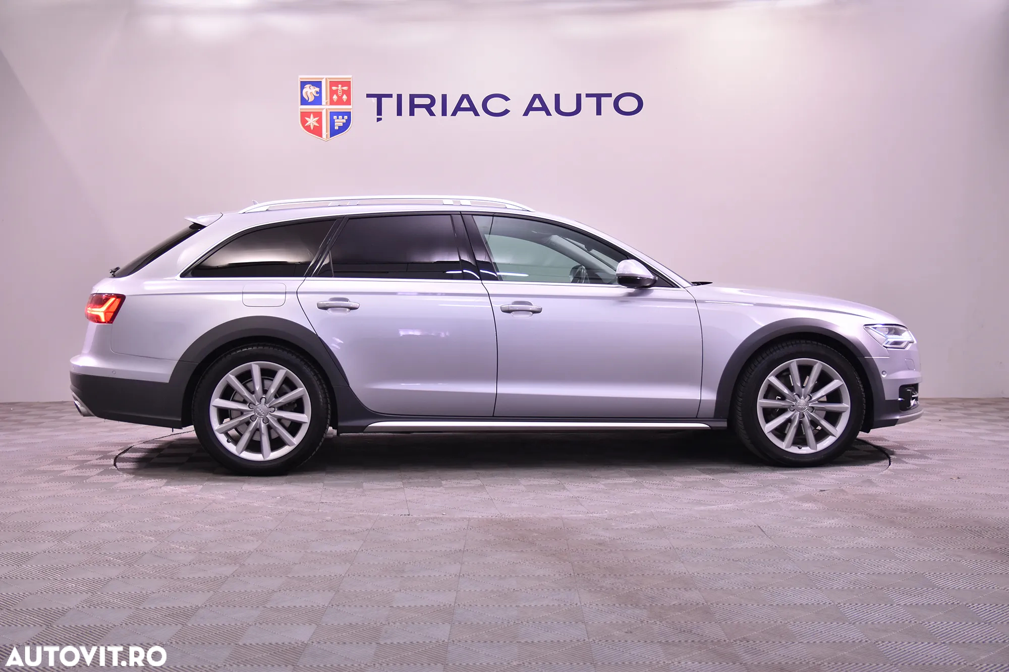 Audi A6 Allroad 3.0 TDI Quattro S tronic - 6