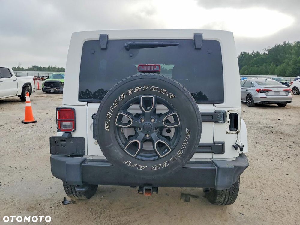 Jeep Wrangler Unlimited 3.6 Automatik Sahara - 7